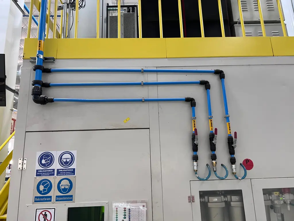 Compressed air drops to a machine